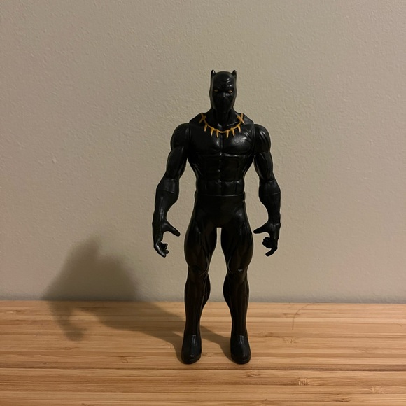 Black Phanter Marvel Figure - Picture 1 of 4